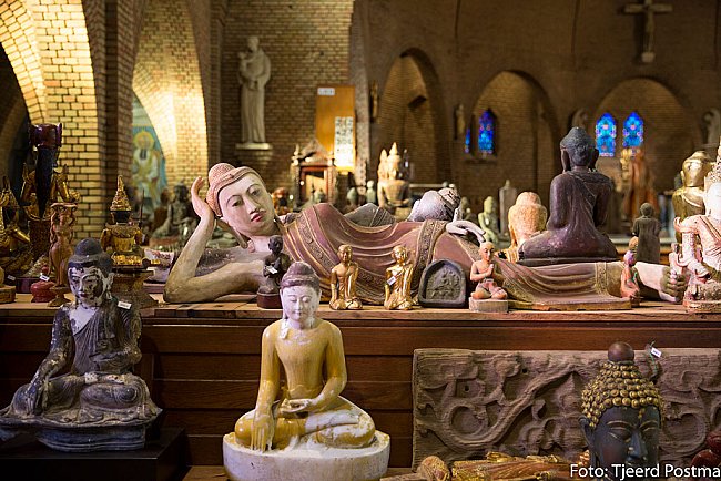 Buddha statues in our gallery